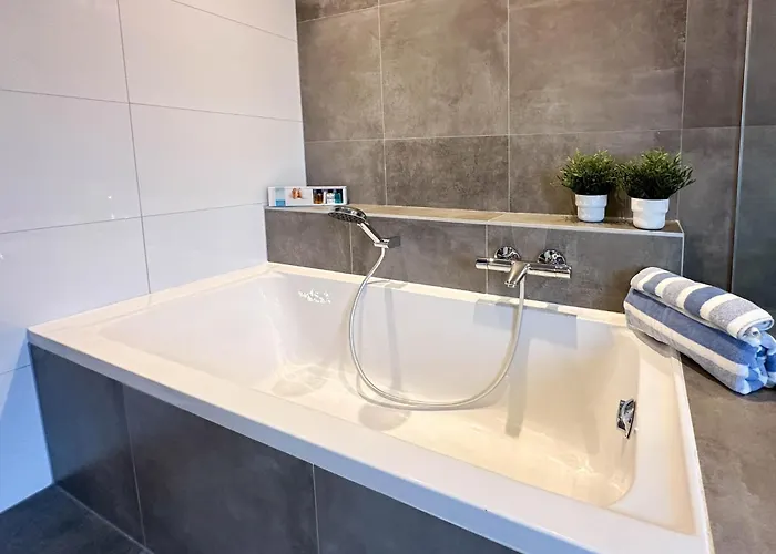 펜션 Zicht Op Valkenburg 쉰옵게울