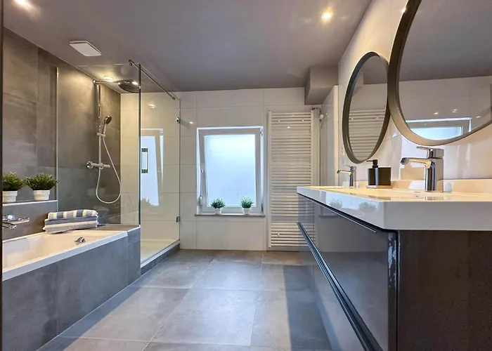 Zicht Op Valkenburg * 쉰옵게울